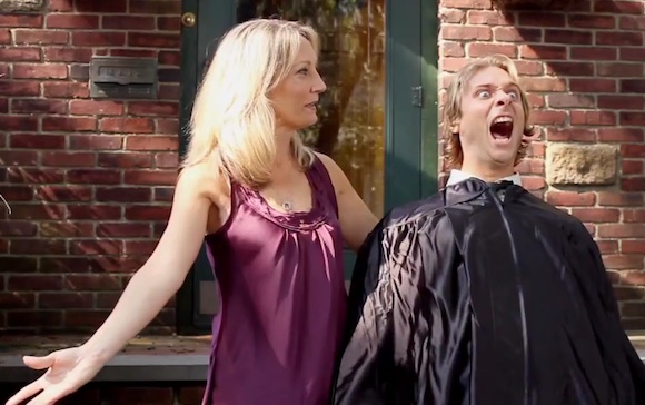 Publicidad de Chevrolet Super Bowl 2012: Happy Grad Publicidad de Chevrolet Super Bowl 2012: Happy Grad