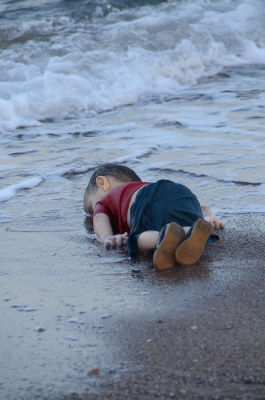 La foto de Aylan Kurdi, el niño sirio que murio en Turquia