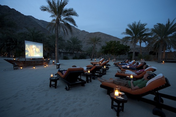 Cine en la Playa en el Hotel Six Senses
