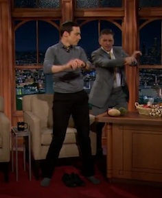 Jim Parsons bailando el Gangnam Style