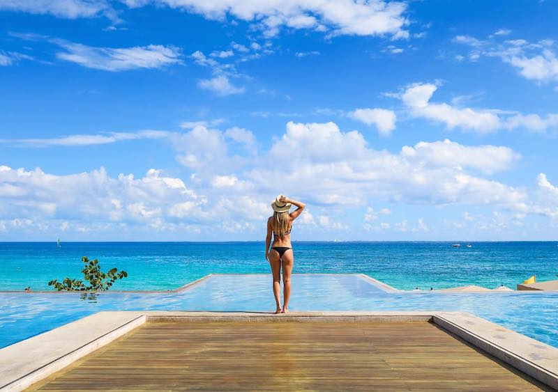 Las 8 mejores cuentas de Snapchat de viajes: The Blonde Abroad