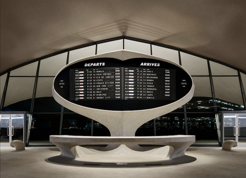 El tablero de vuelos del twa hotel
